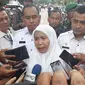 Sekretaris Daerah Pemerintahan Provinsi Sumut (Sekdaprovsu), Sabrina, mengimbau masyarakat tetap tenag usai peristiwa ledakan bom bunuh diri di Mapolrestabes Medan. (Liputan6.com/ Reza Perdana)