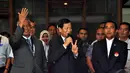 Djohar Arifin didampingi mantan ketua PSSI, Agum Gumelar dan Ketua KONI, Tono Suratman saat acara peresmian gedung baru PSSI, Jakarta, Minggu (4/1/2015). (Liputan6.com/Miftahul Hayat)