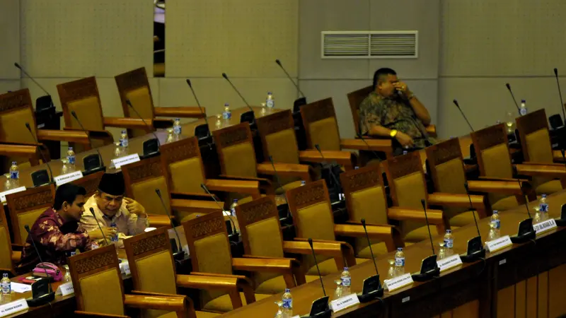 [FOTO] Bangku Kosong, Anggota Dewan Mangkir Rapat