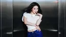 Tak hanya di video klip saja, HyunA juga kerap mengekspos kemolekan tubuhnya pada pemotretan majalah fashion. (foto: allkpop.com)