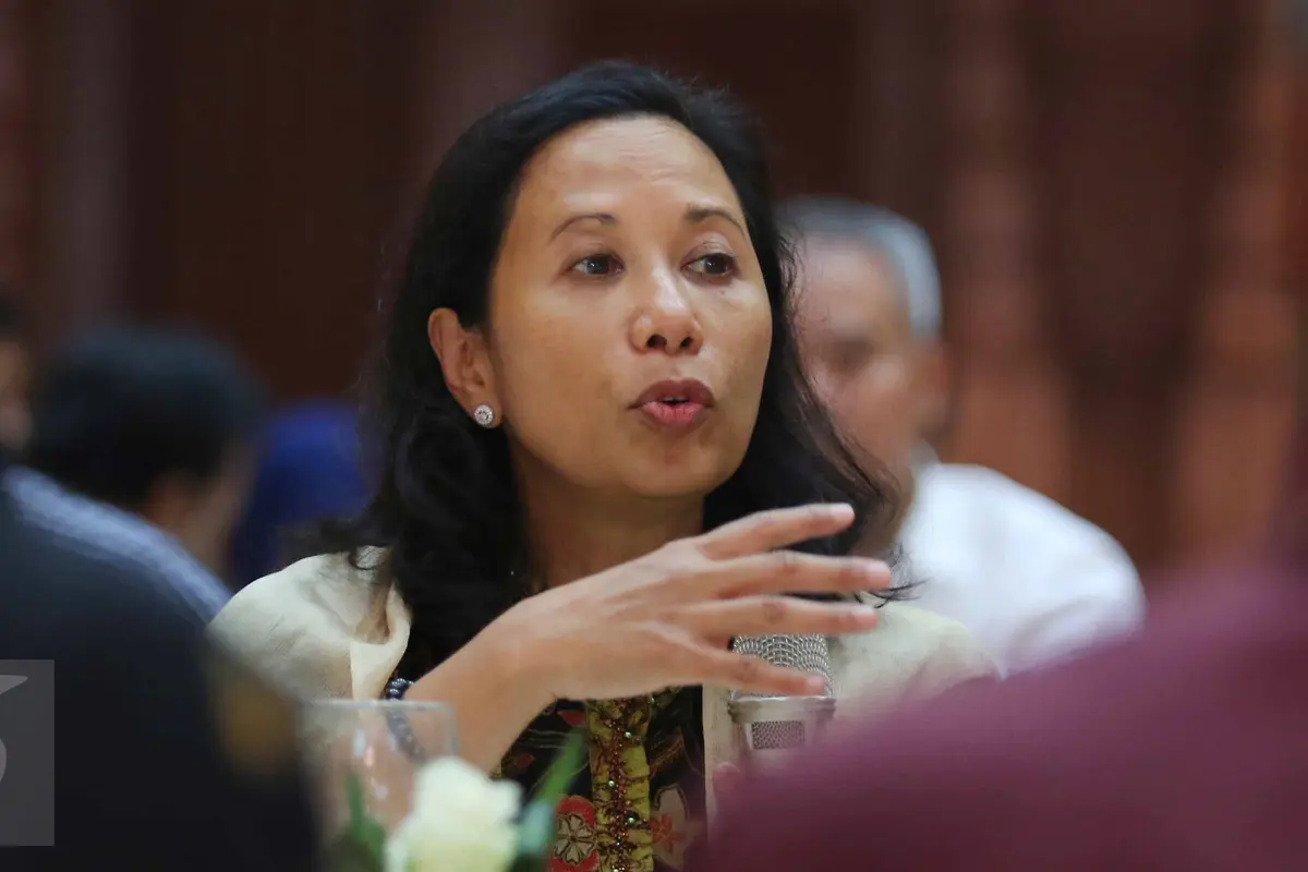 20166022-Sambil Bukber, Menteri Rini Kumpulkan Pimpinan Media-Jakarta