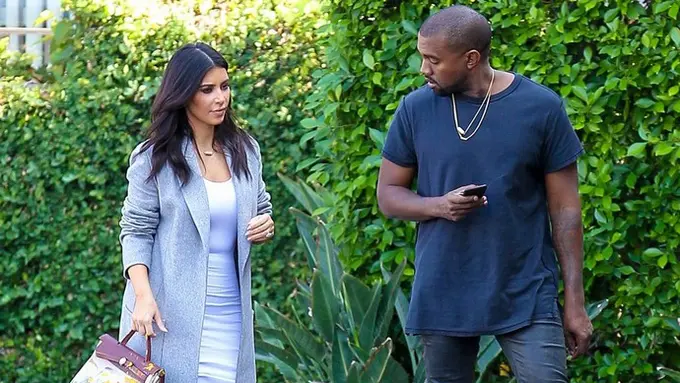 Kim Kardashian Akan Gugat Cerai Kanye West?