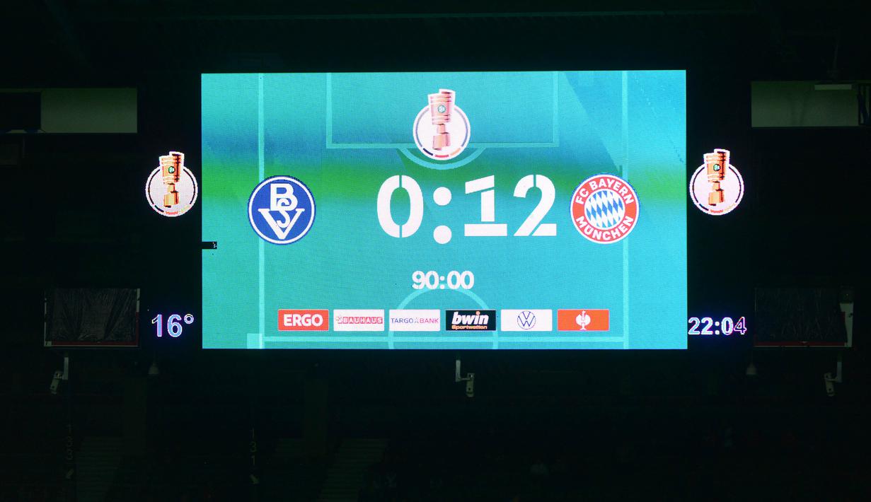 Bayern Munchen begitu digdaya saat membantai tim divisi lima Jerman, Bremer SV, pada putaran pertama DFB Pokal 2021/2022. Jawara Bundesliga itu tanpa ampun menghajar lawannya dengan skor 12-0. (Foto: AFP/Patrik Stollarz)