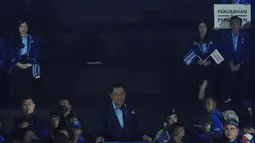 Ketua Umum Partai Demokrat Agus Harimurti Yudhoyono (AHY) menyampaikan pidato politiknya di Tennis Indoor Senayan, Jakarta, Selasa (14/3/2023). AHY menyinggung masalah yang saat ini dihadapi rakyat Indonesia, terutama masukan saat berkunjung ke sejumlah daerah di Indonesia, mulai Lampung, Sumsel, Sulteng, Sulbar, Jatim, Jateng, dan Yogya. (merdeka.com/Imam Buhori)
