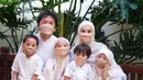 Mengingat usia kandungan Zaskia Adya Mecca sudah delapan bulan, pertanda anak kelimanya bersama Hanung Bramantyo akan lahir sebentar lagi. Selamat, Zaskia dan Hanung. (Instagram/zaskiadymecca)