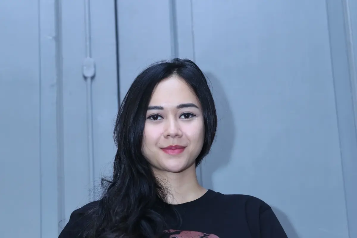 [Bintang] Aura Kasih