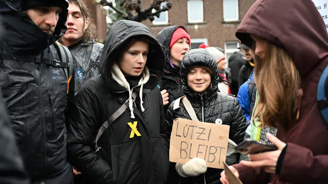 Gelar Demonstrasi, Greta Thunberg Diseret Polisi Keluar Tambang Batu Bara di Jerman