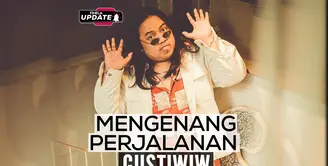 Gusti Irwan Wibowo atau Gustiwiw, musisi muda penuh talenta, meninggal dunia di usia 25 tahun. Ia dikenal lewat karya yang menggabungkan humor dan musik tradisional.Simak perjalanan sosok Gustiwiw yang meninggalkan duka mendalam dalam video berikut!