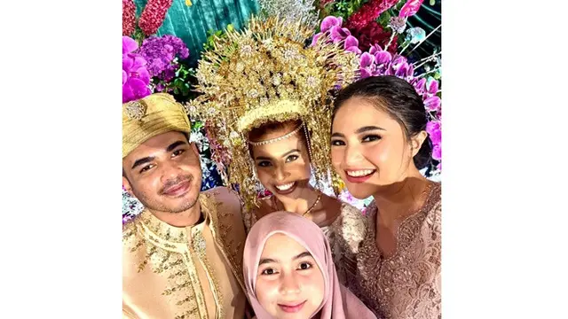 6 Potret Pernikahan Adrian Hashfi Adik Marshanda, Penuh Kebahagiaan