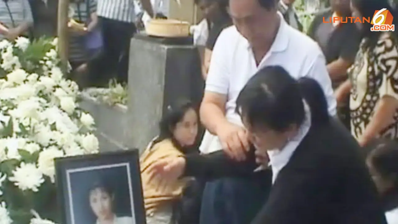 pemakaman-sisca130808c.jpg