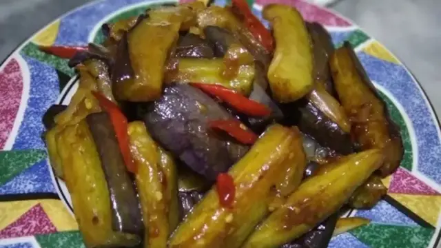 Resep tumis terong kecap saus tiram. (dok. Cookpad @tehdijaa)