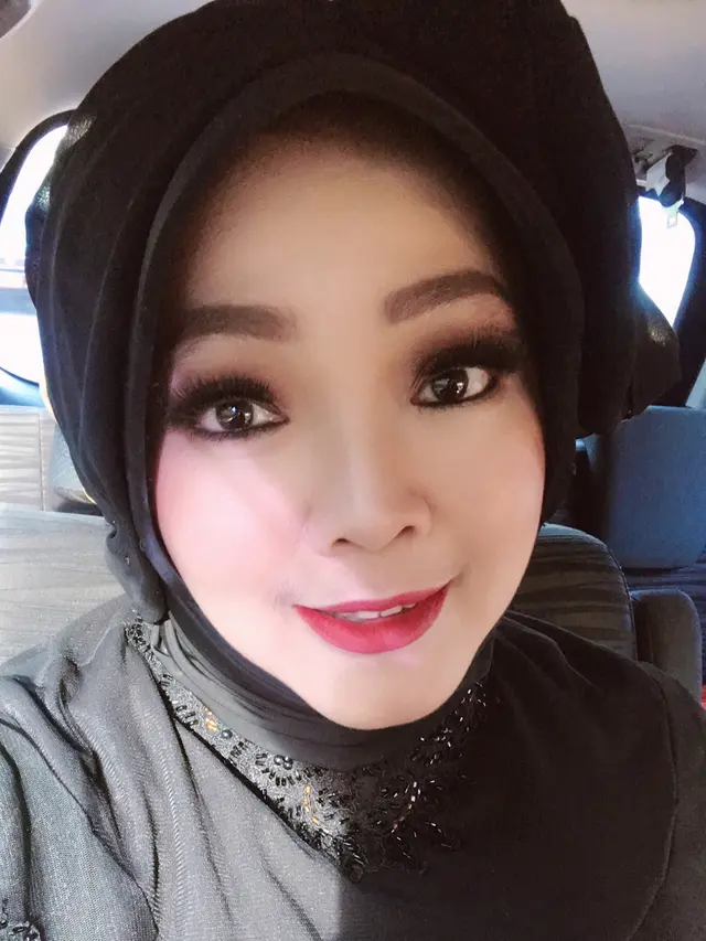 Vakum dari Dunia Artis, Ini 6 Potret Terbaru Rina Gunawan Jadi Wedding Organizer