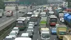 Jelang libur panjang ruas tol Jakarta-Cikampek mulai mengalami kemacetan.