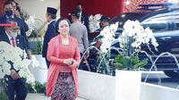 Ketua DPR RI Puan Maharani gunakan Kebaya Kutubaru berwarna terakota dengan corak batik tulis Jawa (Foto: Istimewa)