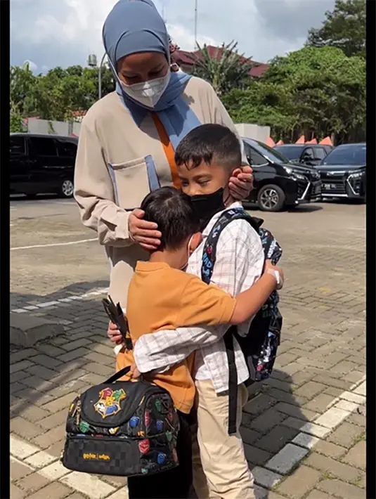 [Instagram/tya_ariestya]