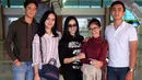 Iis Dahlia berangkat bersama buah hatinya pada 30 September silam. Terlihat dari media sosialnya, saat sedang didalam pesawat terbang. Iis berangkat dari Terminal 3 Bandara Soekarno Hatta.(Instagram/isdadahlia)