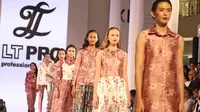 Parade Pastel Busana Lebaran Rancangan Tities Saputra
