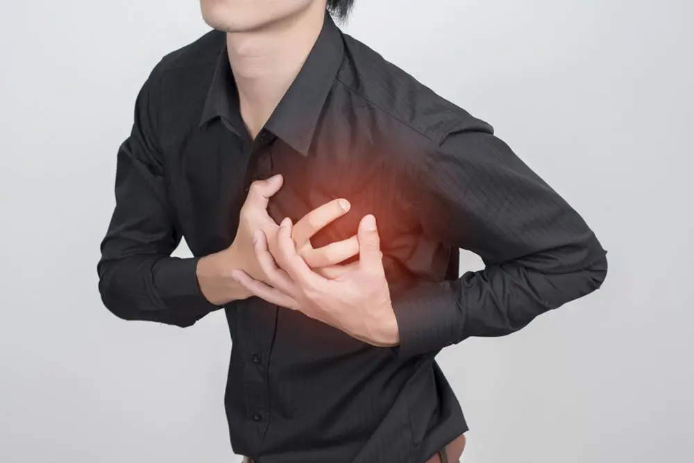 Obat Berhenti Merokok Picu Penyakit Jantung (Thanakom P/Shutterstock)