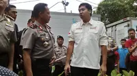 Kapolda Metro Jaya dan politikus PDIP Maruarar Sirait di Rusunawa Jatinegara (Liputan6.com/ Putu Merta Surya Putra)