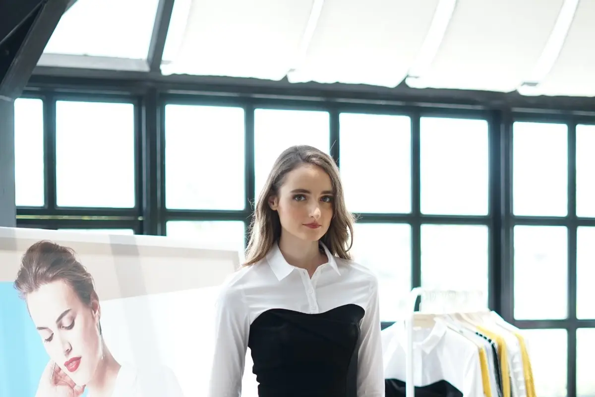 Padu Padan Busana Formal yang Manis dari Karen Millen