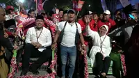 Risma-Gus Hans saat mendaftar Pilkada Jatim. (Foto: PDIP Jatim)