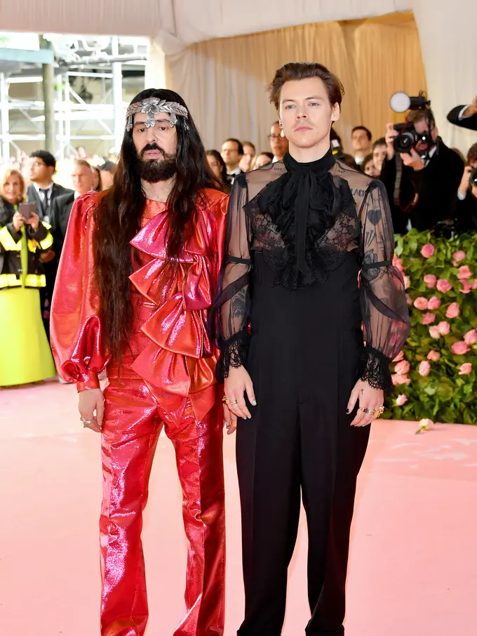 Tampilan Glamor Para Bintang Berbalut Gucci di Met Gala
