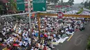 Salat Idul Fitri menjadi puncak perayaan kemenangan setelah umat muslim menjalankan ibadah puasa di bulan Ramadan (Liputan6.com/Johan Tallo)