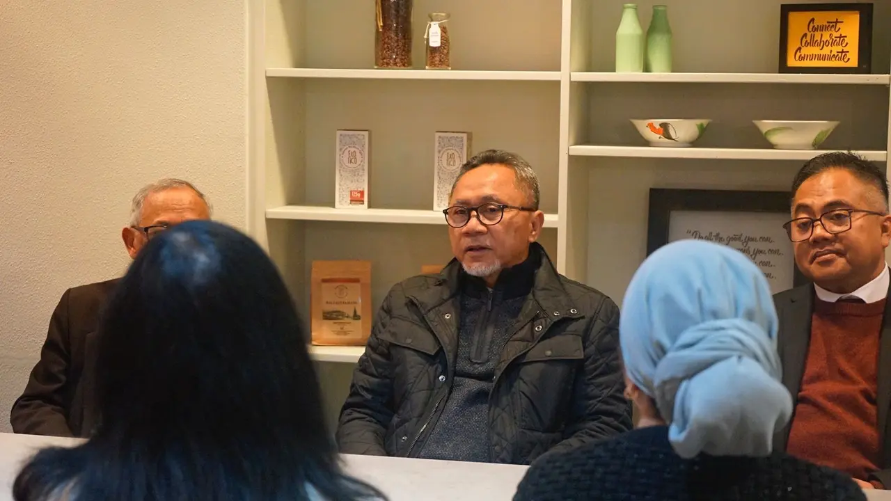 Menteri Perdagangan (Mendag) Zulkifli Hasan alias Zulhas berjanji akan membantu pemuda Indonesia di Negeri Kanguru menjadi pengusaha sukses.