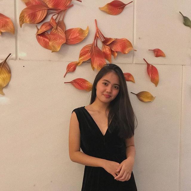 Tak Kalah Cantik, Ini 6 Potret Rania Marchella Adik Ranty Maria