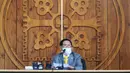 Pemimpin sekte Gereja Shincheonji Yesus, Lee Man-hee berbicara saat menggelar konferensi pers di Gapyeong, Senin (2/3/2020). Pemimpin sebuah sekte Korea Selatan terkait dengan sekitar setengah dari 4.000 kasus Virus Corona di negara itu, meminta maaf atas penyebaran penyakit tersebut. (POOL/AFP)