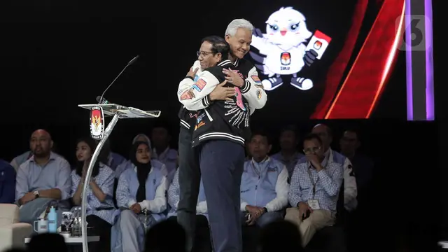 Momen Akhir Capres-Cawapres Usai Debat Pamungkas Pemilu 2024
