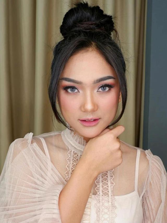 [Bintang] Marion Jola