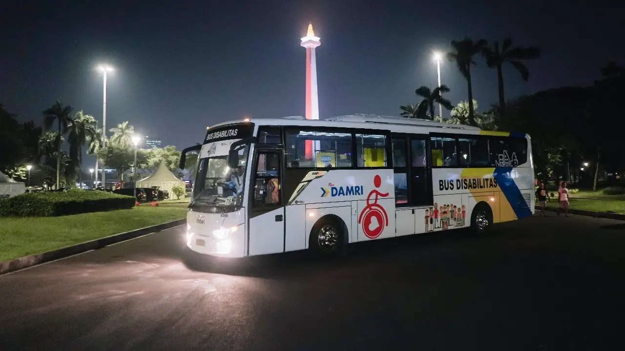 Perum DAMRI mengantarkan hampir 300 ribu orang dengan 84 bus dalam program Mudik Asyik Bersama BUMN 2024.