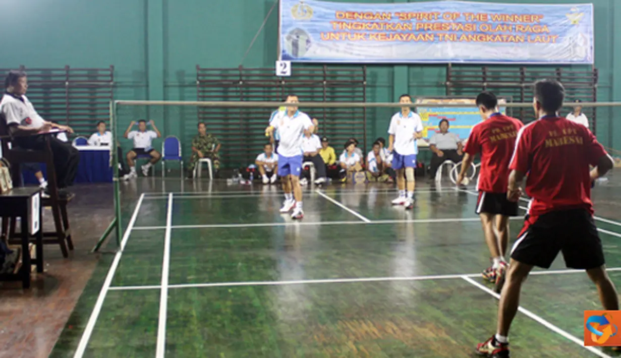 Citizen6, Surabaya: Pertandingan penyisihan Pool B Bulutangkis Pekan Olahraga Wilayah Timur (Porwiltim) TNI AL 2012 tersebut disapu bersih Tim Kobangdikal.  (Pengirim: Penkobangdikal)