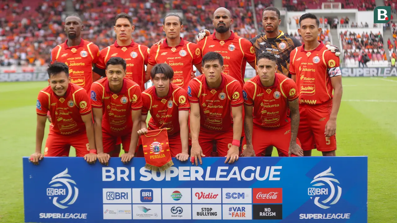 Persija Jakarta melawan Persijap Jepara.
