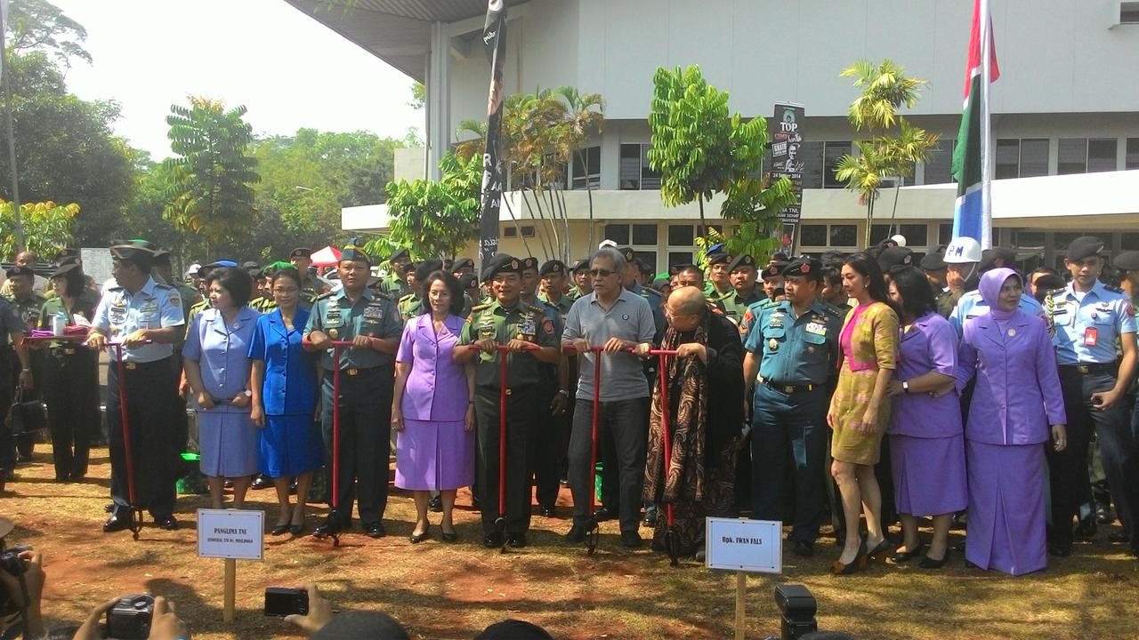 Panglima TNI Jenderal Moeldoko Raih 2 Rekor Dunia Muri