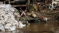 Proyek yang sudah ada sejak era Gubernur Joko Widodo tersebut, hingga kini perkembangannya masih terhambat. (Liputan6.com/Angga Yuniar)