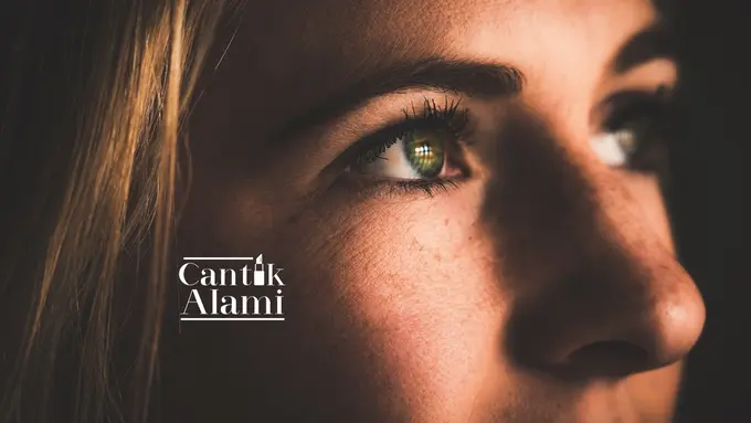 Cantik Alami: Hilangkan Komedo dengan Pasta Gigi