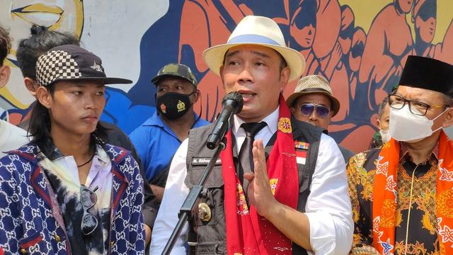 Gubernur Jabar Ridwan kamil dan Bonge