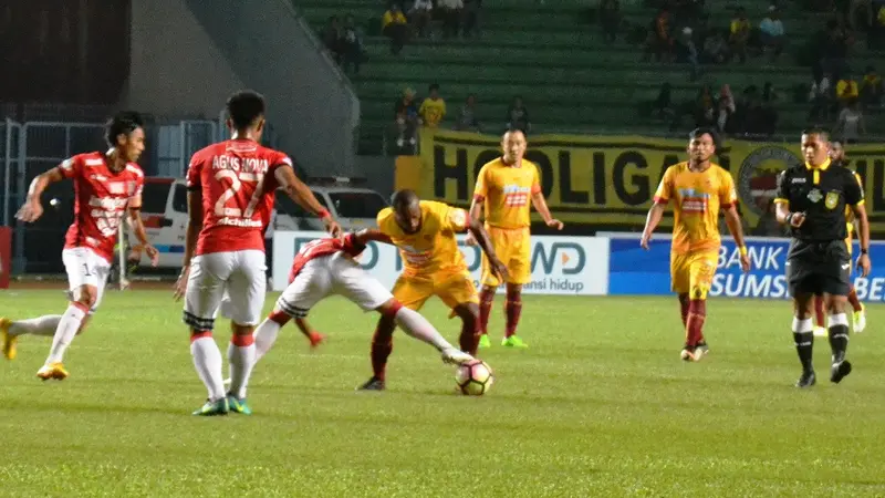 Sriwijaya FC vs Bali United (Liputan6.com / Indra Pratesta)