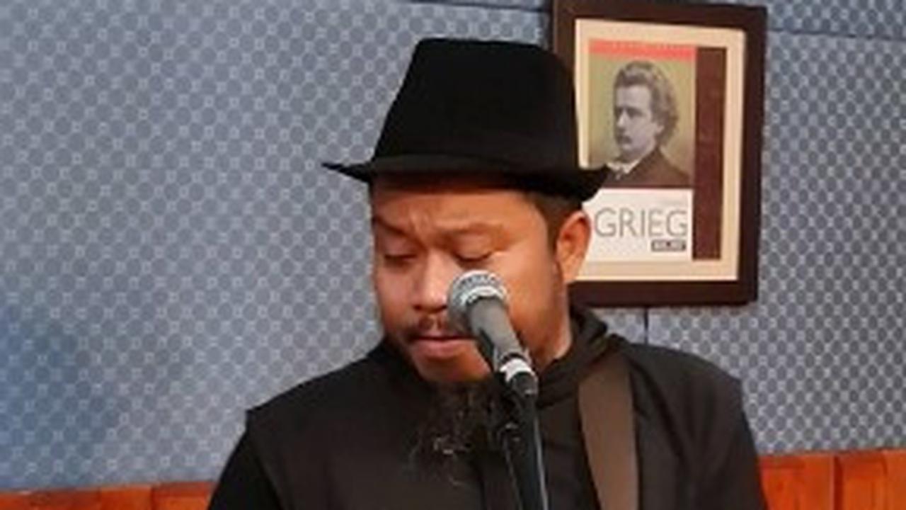 Pusakata (https://www.instagram.com/p/Com-Em_psnO/)