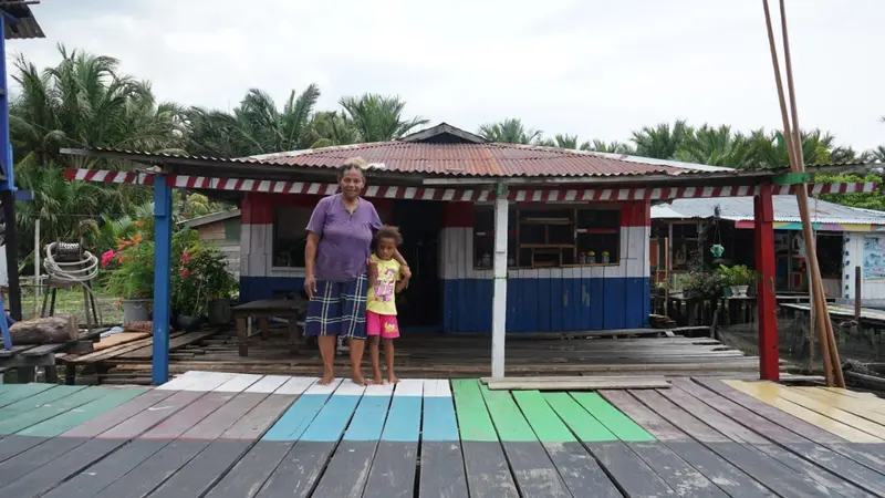 Program Bantuan Stimulan Perumahan Swadaya (BSPS) atau bedah rumah untuk 50 unit rumah tak layak huni (RTLH) di dua kampung wisata di Sentani, Papua. (Dok. Kementerian PUPR)
