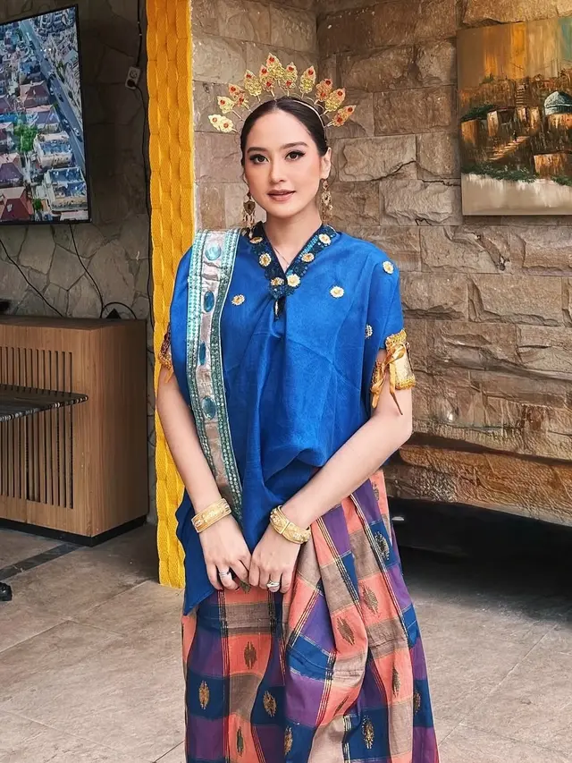 6 Potret Salshabilla Adriani Jadi Bridesmaid di Nikahan Sahabat, Tampil Menawan