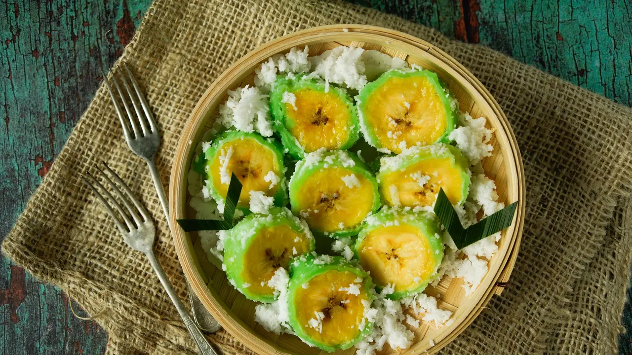 kue pisang ijo