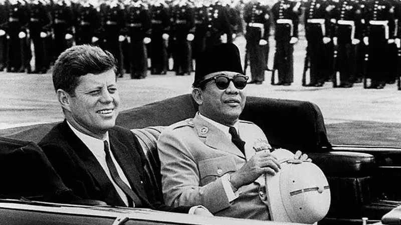 Ketika Bung Karno Salat di Masjid Amerika