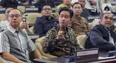 Wakil Presiden terpilih 2024-2029, Gibran Rakabuming Raka (tengah depan) menghadiri gladi bersih pelantikan Presiden dan Wakil Presiden di Gedung Nusantara, Kompleks Parlemen, Senayan, Jakarta, Sabtu (19/10/2024). (Liputan6.com/Herman Zakharia)