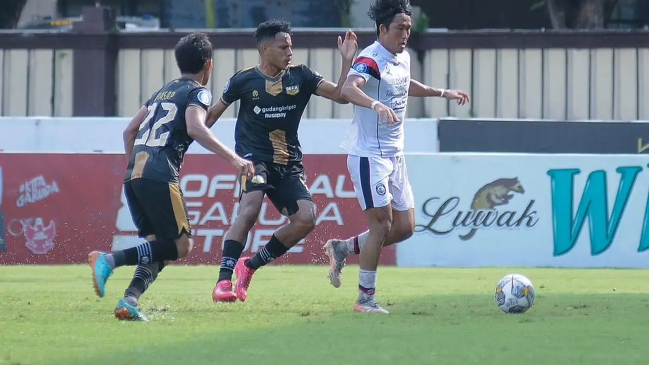 Arema FC Vs Dewa United di BRI Liga 1 2022/2023