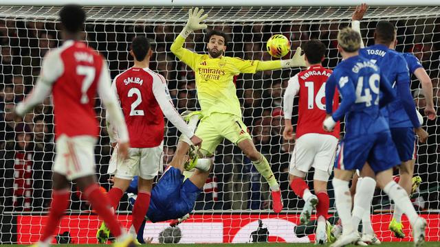 Foto: Arsenal Menangkan Derby London, Amankan Poin Krusial untuk Bertahan di Puncak Klasemen Liga Inggris