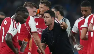 Liga Champions: 3 Pemain Arsenal Kena Amuk Mikel Arteta saat Melawan Napoli