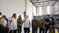 Menteri Koordinator Bidang Perekonomian Airlangga Hartarto selaku Ketua Dewan Nasional KEK dalam kunjungannya ke KIK, Sabtu (23/7/2022).